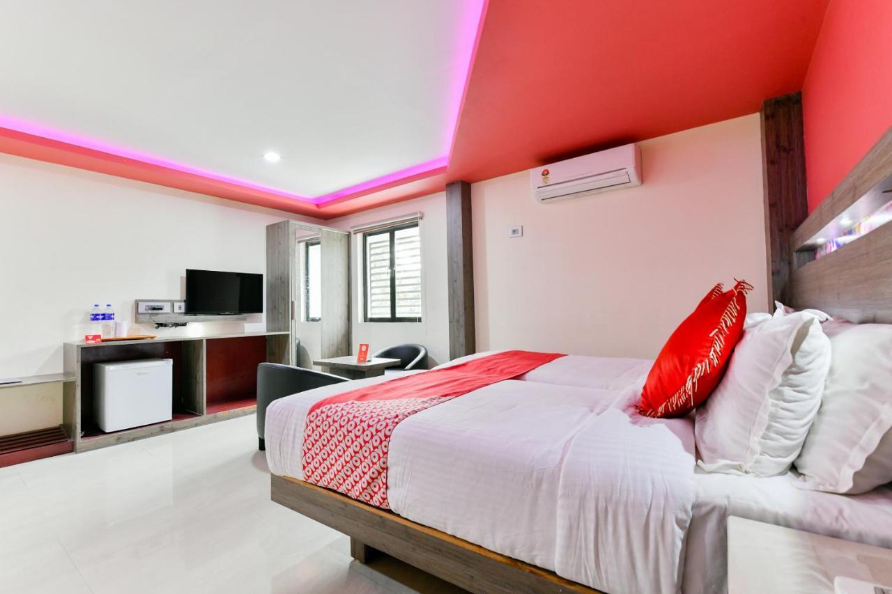 Oyo 1889 Hotel Aj Park Alappuzha Ngoại thất bức ảnh