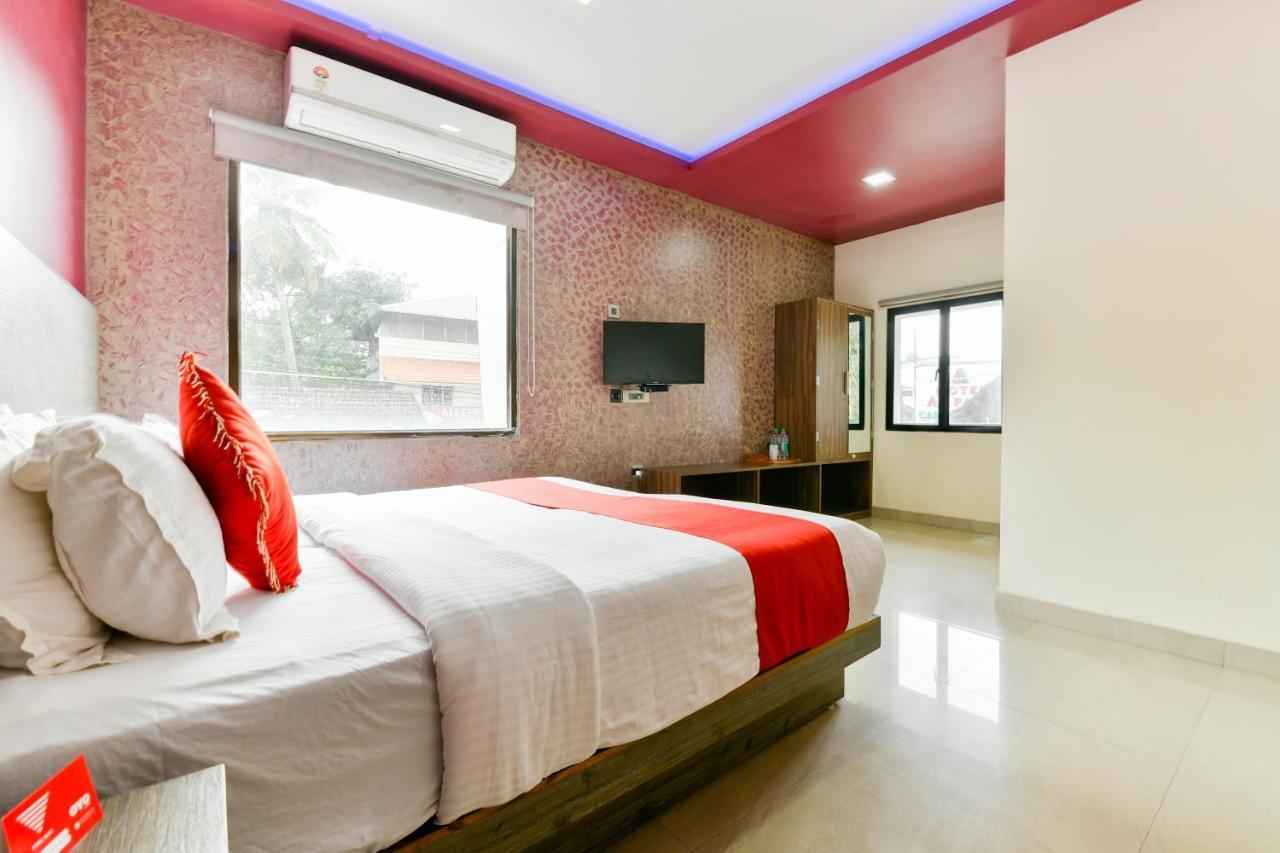 Oyo 1889 Hotel Aj Park Alappuzha Phòng bức ảnh