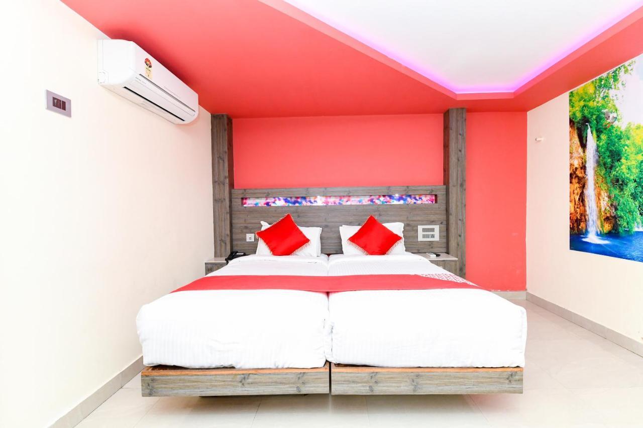 Oyo 1889 Hotel Aj Park Alappuzha Phòng bức ảnh