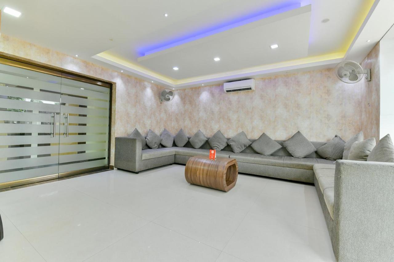 Oyo 1889 Hotel Aj Park Alappuzha Ngoại thất bức ảnh