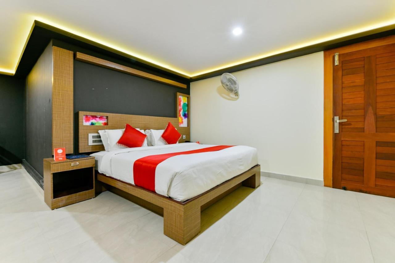 Oyo 1889 Hotel Aj Park Alappuzha Ngoại thất bức ảnh