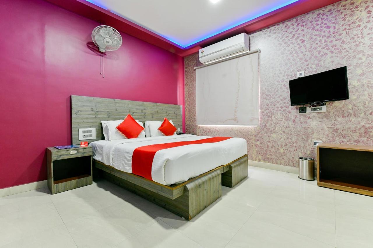 Oyo 1889 Hotel Aj Park Alappuzha Ngoại thất bức ảnh