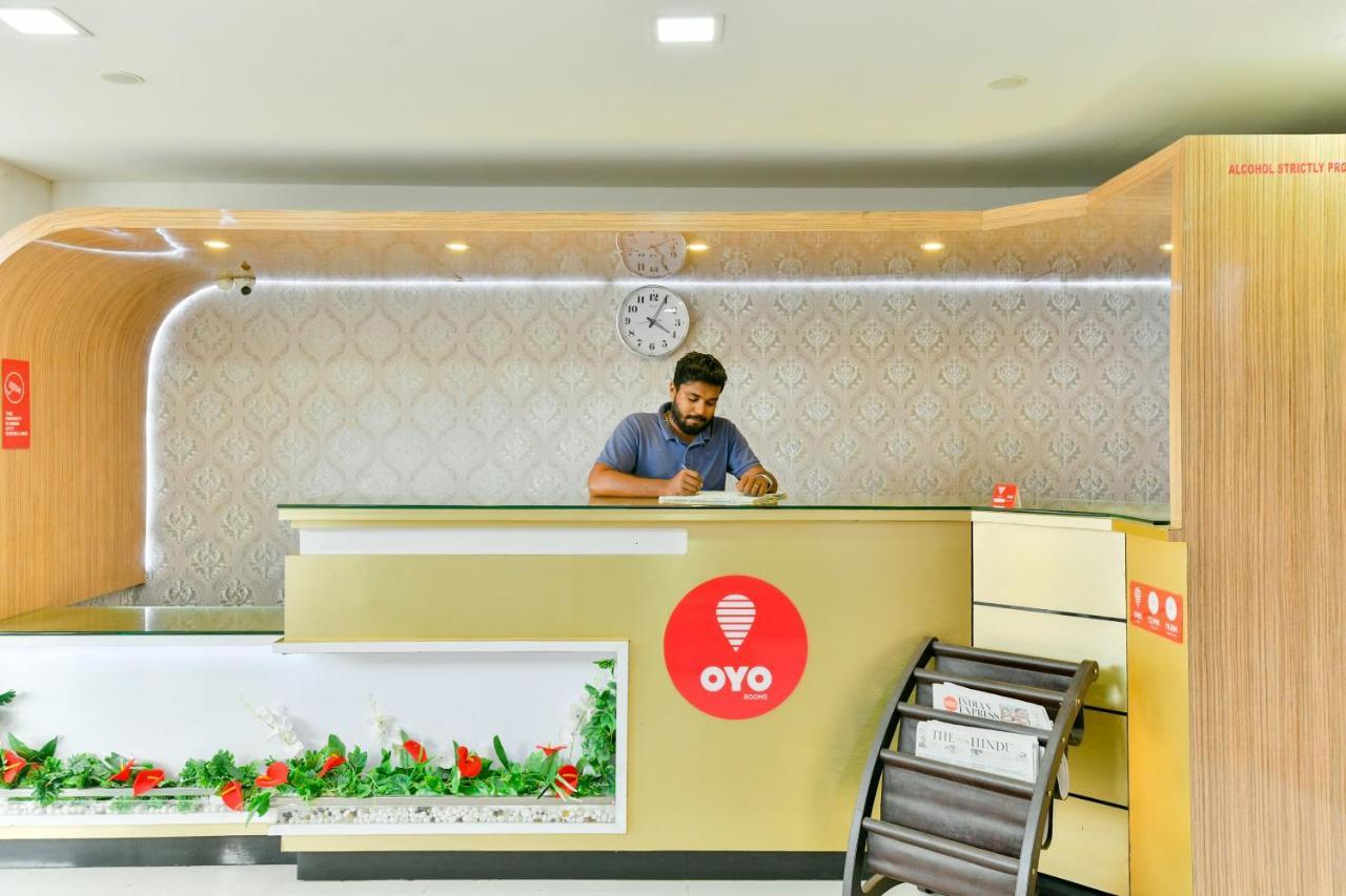 Oyo 1889 Hotel Aj Park Alappuzha Ngoại thất bức ảnh